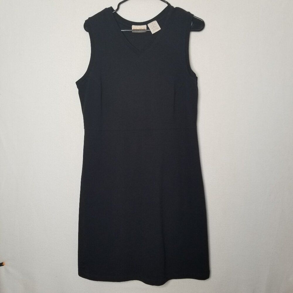 Women's Expressions black shift dress Size M
